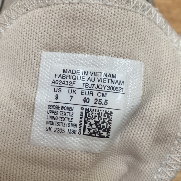 Converse platform  high tops tan good condition - Picture 4 of 4